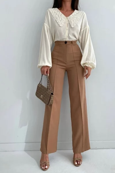 1-شلوار جین راسته کلاسیک زنانه مدل رنگ قهوه ای شتری